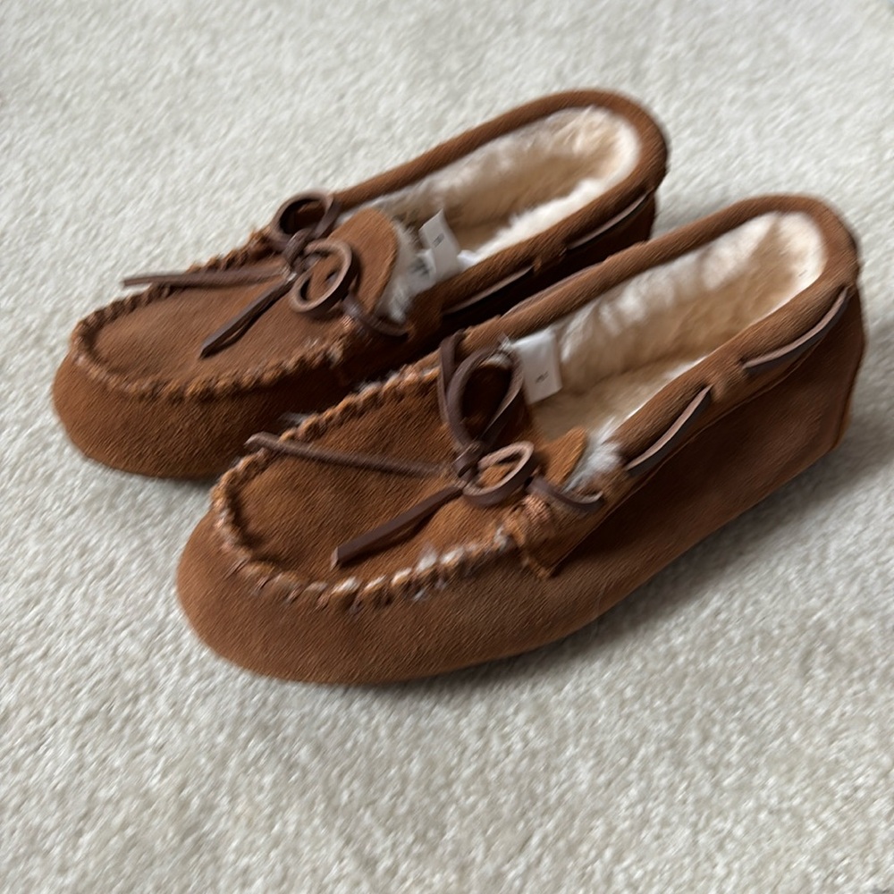 Kids Crewcuts Brown Moccasins
Size 5. Excellent Condition